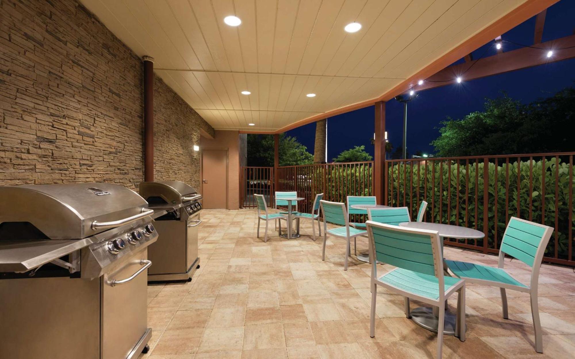 Home2Suites By Hilton Florence Ngoại thất bức ảnh